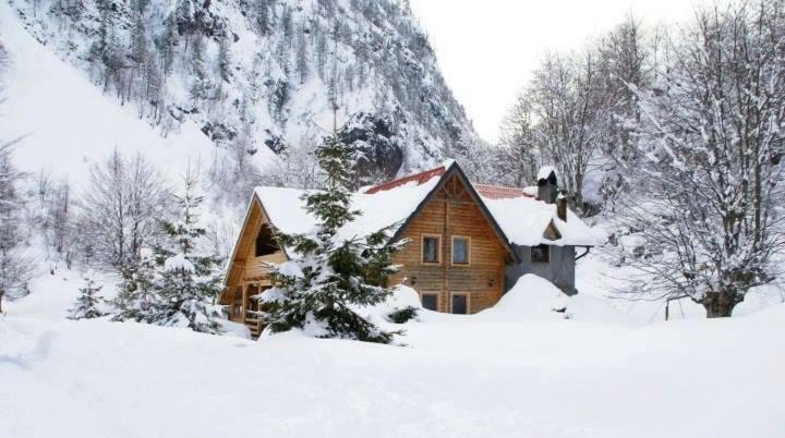 Valbona Eco Camping Hotel ภายนอก รูปภาพ
